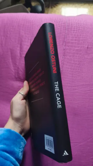 The cage. Uno di noi mente