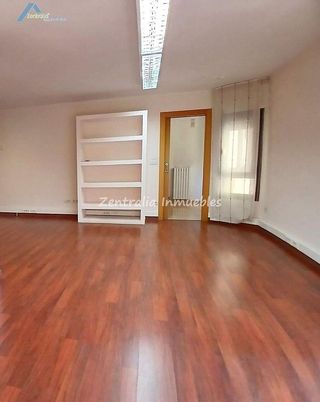 Piso en venta en Ruiseñores en Zaragoza