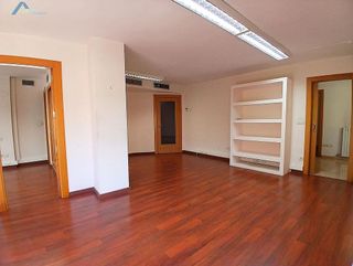 Piso en venta en Ruiseñores en Zaragoza