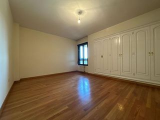 Piso en venta en Universidad San Francisco en Zaragoza