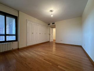 Piso en venta en Universidad San Francisco en Zaragoza