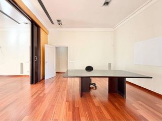 Oficina en alquiler en La Dreta de l'Eixample en Barcelona