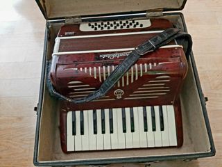 Acordeón Italia Frontalini vintage accordion