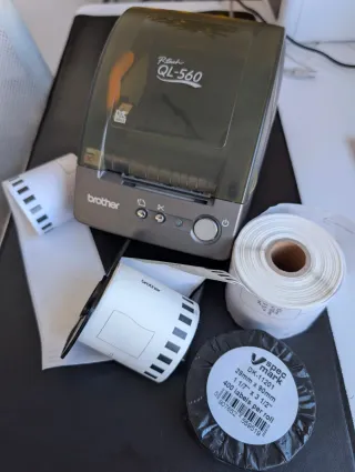 Impresora de etiquetas Brother QL-560