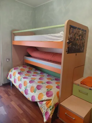 Letto ponte cameretta arancione e verde