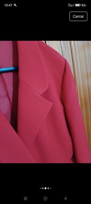 Blazer rojo elegante para mujer