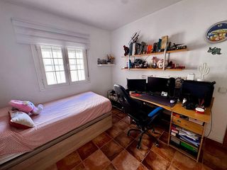 Casa adosada en venta en Los Molinos - Villa Blanca en Almería