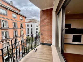 Piso en alquiler en Universidad - Malasaña en Madrid