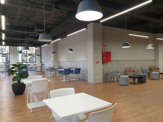 Oficina en alquiler en Zona Industrial en Prat de Llobregat, El