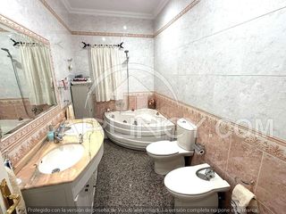 Chalet en venta en La Paz en Alcalá de Guadaira