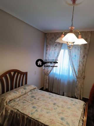 Piso en alquiler en Hospital - Parque sur en Albacete