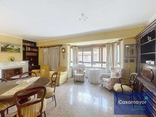 Piso en venta en Ensanche - Diputación en Alicante