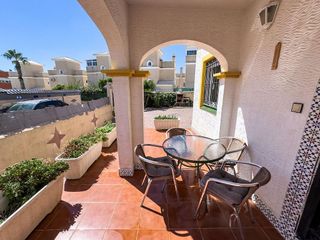 Casa adosada en venta en Altos - La Florida en Orihuela