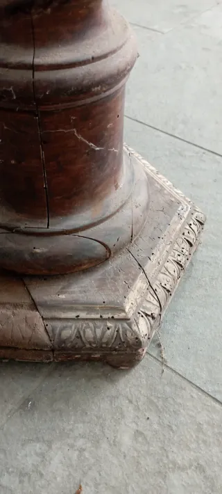 Colonna in legno tornito fine 800