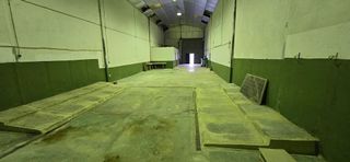 Local comercial en alquiler en Santa Cruz - Industria - Polígono Campollano en Albacete