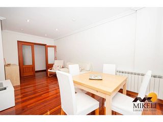 Piso en alquiler en Valdenoja - La Pereda en Santander