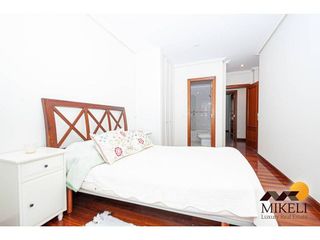 Piso en alquiler en Valdenoja - La Pereda en Santander