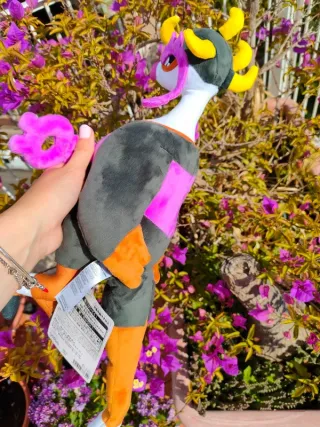 Fezandipiti Pokémon Center plush