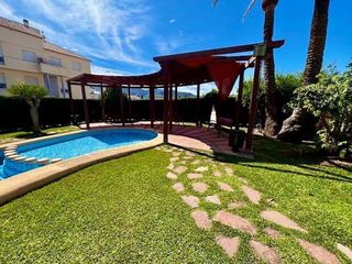 Piso en venta en Les Marines/Las Marinas en Dénia