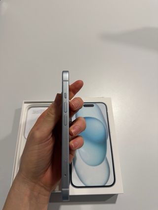 iPhone 15 - 256GB - Azul pastel