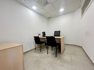 Local comercial en alquiler en Centre - Joan Prim en Granollers