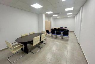 Local comercial en alquiler en Centre - Joan Prim en Granollers