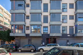 Piso en alquiler en Torrefiel en Valencia