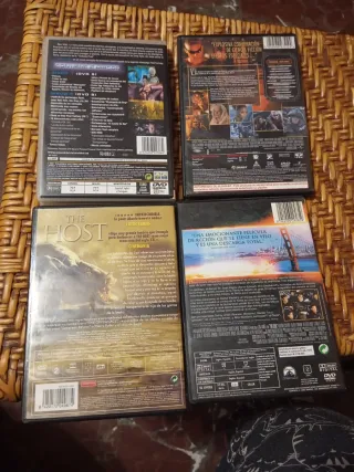 Lote 3 DVDs: Final Fantasy, Riddick, The Host