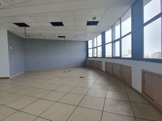 Oficina en alquiler en Palacio de Congresos - Urbadiez - Entrepuentes en Sevilla