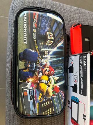 Nintendo Switch + Mario Kart