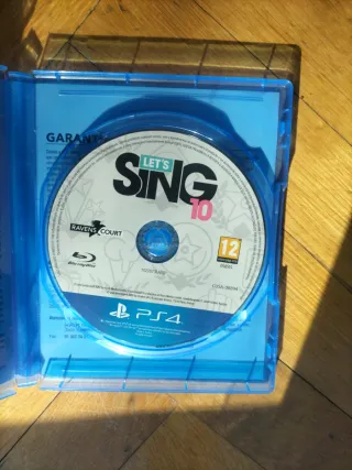 PS4 Let's Sing 10 Karaoke