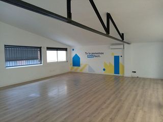 Nave industrial en alquiler en Gràcia en Sabadell
