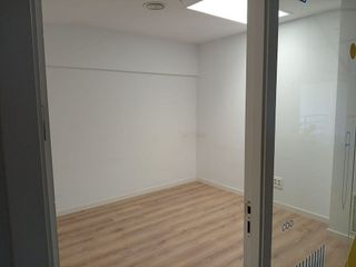 Nave industrial en alquiler en Gràcia en Sabadell