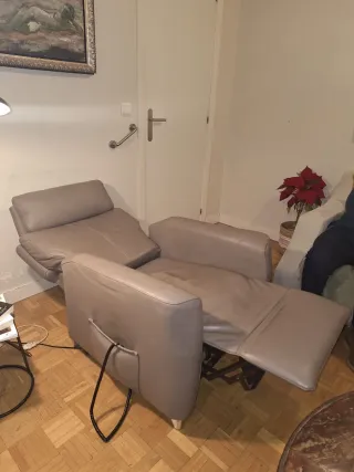 Sillón eléctrico color topo