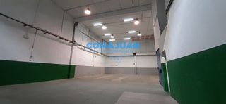 Nave industrial en alquiler en Port en Badalona