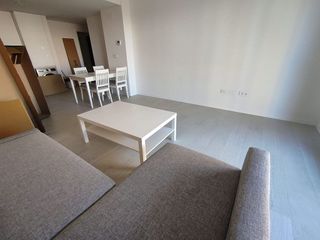 Piso en alquiler en Puerta Blanca en Málaga