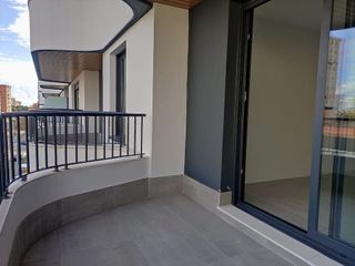 Piso en alquiler en Puerta Blanca en Málaga