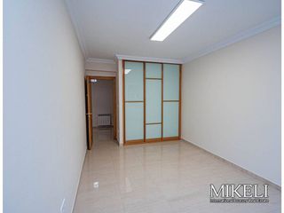 Piso en alquiler en Cuatro Caminos en Santander