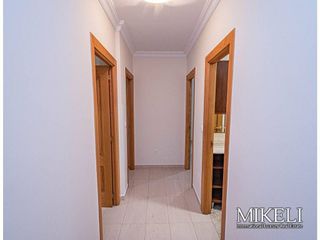 Piso en alquiler en Cuatro Caminos en Santander