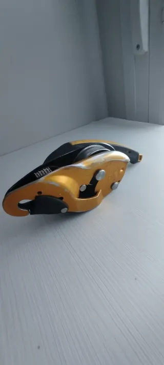 Petzl ID Descensor trabajos verticales