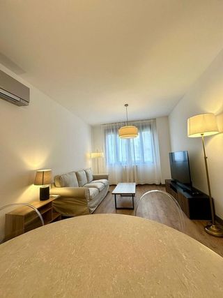 Piso en alquiler en Cuatro Caminos en Madrid