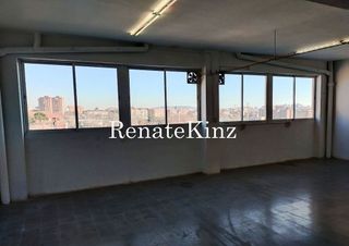 Local comercial en alquiler en La Plana en Esplugues de Llobregat