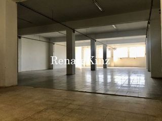 Local comercial en alquiler en La Plana en Esplugues de Llobregat