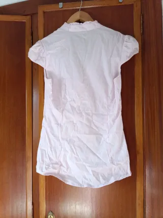 Blusa rosa sin mangas