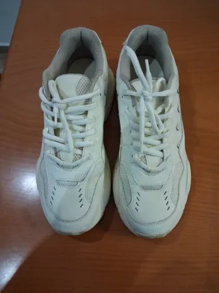 Zapatillas Zara Beige/Blanco Talla 43