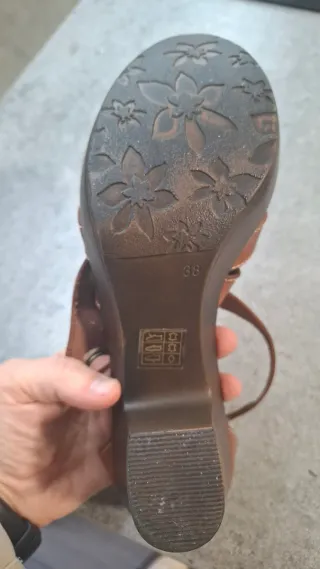 Sandalias Maria Barcelo Marrones