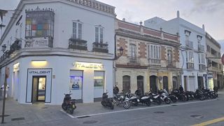 Local comercial en alquiler en Núcleo Urbano en Chiclana de la Frontera