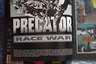 Lote 2 comics Pedrator Race War Norma editorial