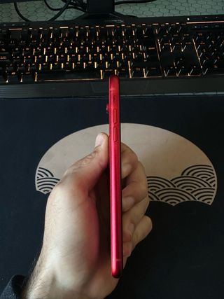 iPhone XR 64GB Rojo (bateria nueva) + Funda