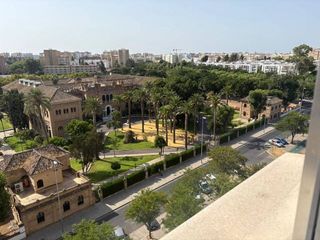 Piso en venta en Parque Atlántico - Los Arcos - Aeropuerto Viejo en Sevilla